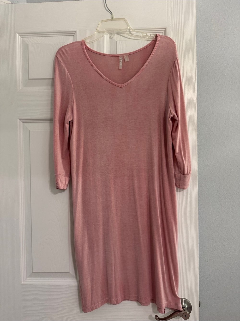 Everyday V-Neck Midi Dress in Dusty Pink